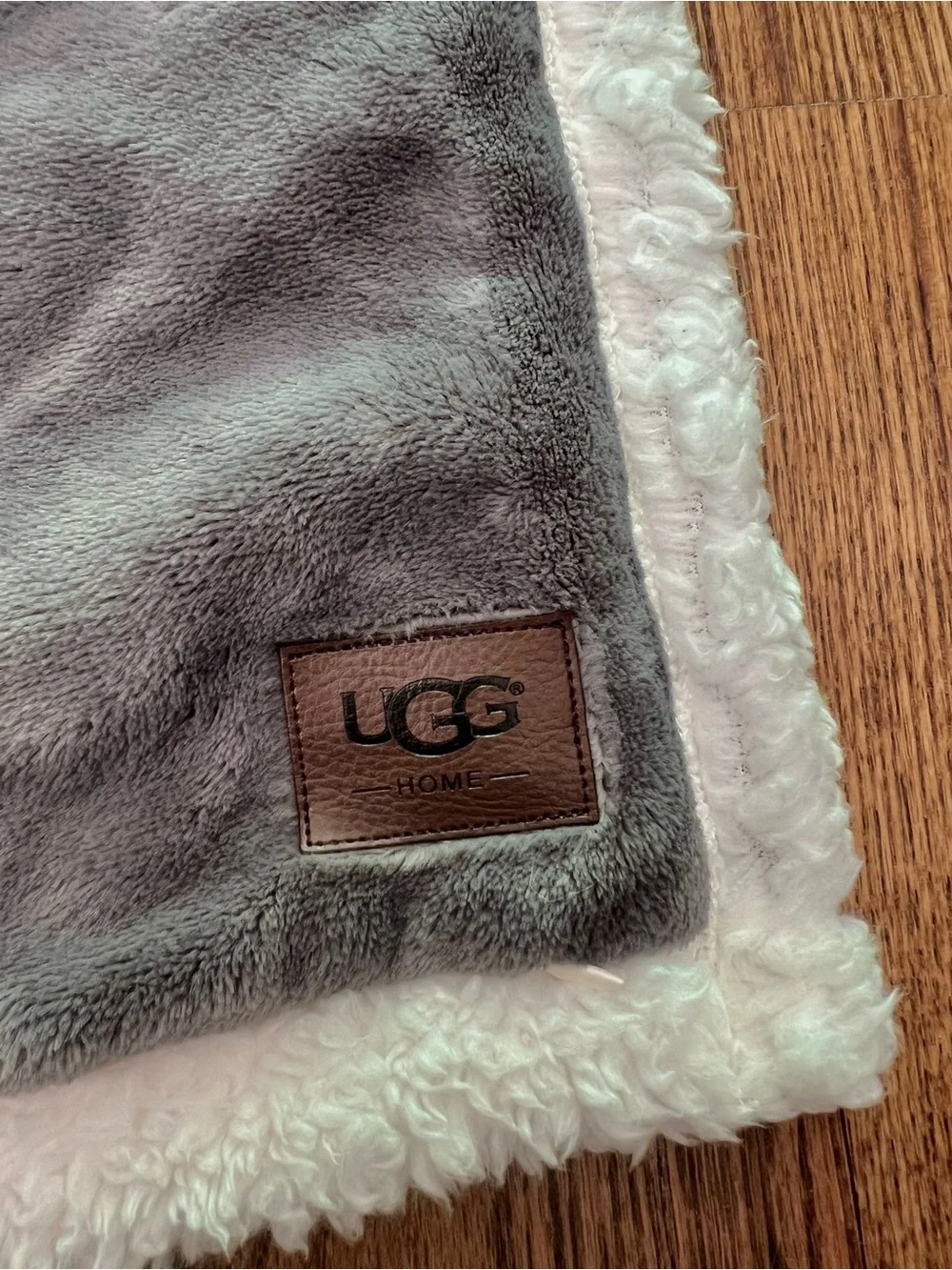 UGG Set Of 2 Luxury Reversible Faux Fur & Sherpa Pillow Shams – Charcoal Gray